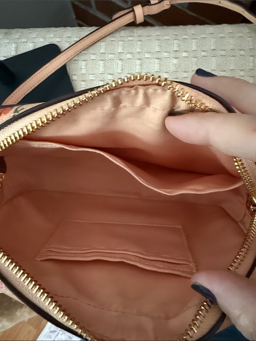 COACH Peach Floral Crossbody Camera Bag - Picture 5 of 5